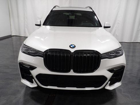 Used 2021 BMW X7 xDrive40i w/ M Sport Package AWD/4WD image 5