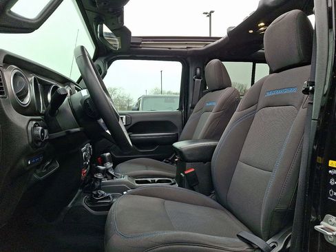 Certified 2023 Jeep Wrangler Unlimited Rubicon 4xe w/ Cold Weather Group image 13