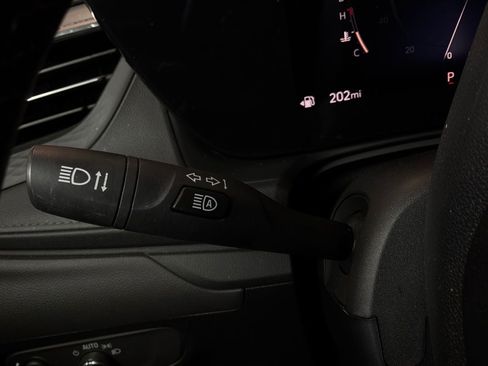 Used 2025 Buick Encore GX Preferred FWD image 33