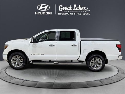 Used 2020 Nissan Titan SL w/ Moonroof Package image 2