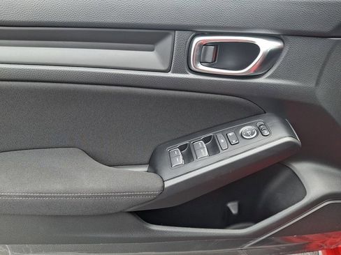 Used 2025 Honda Civic Sport image 12