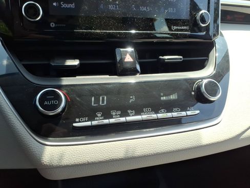 Used 2021 Toyota Corolla LE w/ Carpet Mat Package (TMS) FWD image 19