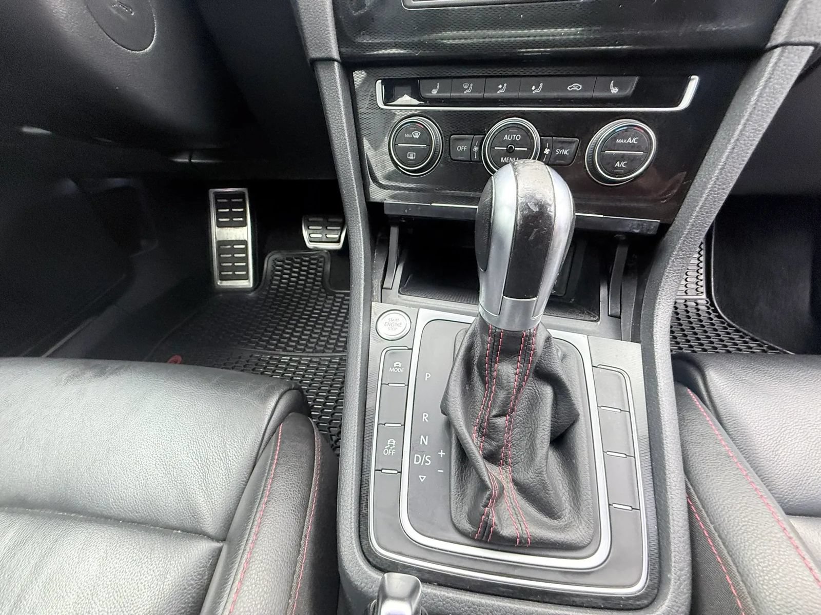 Used 2016 Volkswagen GTI Autobahn w/ Lighting Package (SEL) FWD image 14