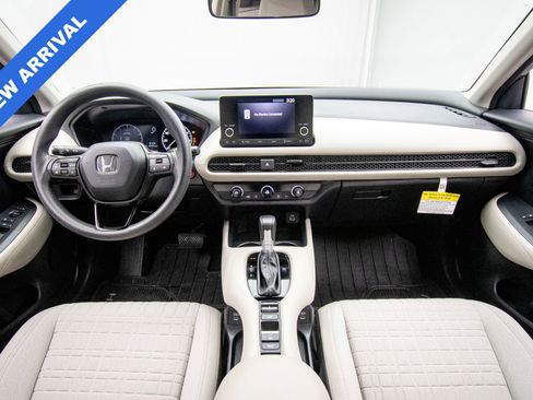 Used 2024 Honda HR-V LX image 10