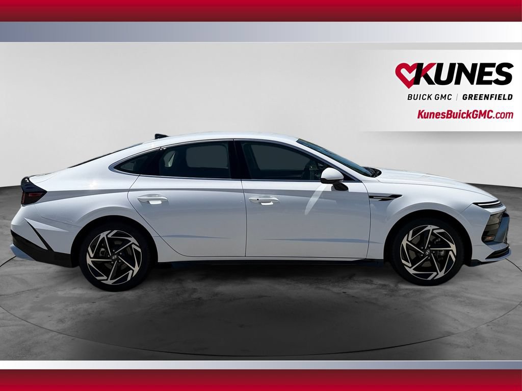 Used 2026 Hyundai Sonata SEL FWD image 12
