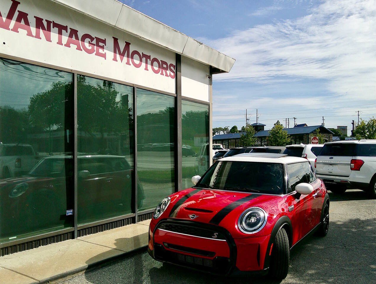 Used 2022 MINI Cooper S FWD image 1