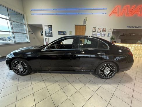 Used 2022 Mercedes-Benz C 300 4MATIC Sedan image 4