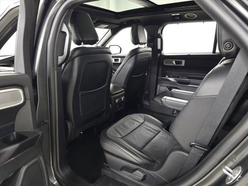 Used 2020 Ford Explorer Limited w/ Class III Trailer Tow Package image 37