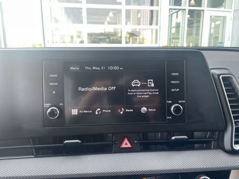 Used 2025 Kia Sportage LX FWD image 22