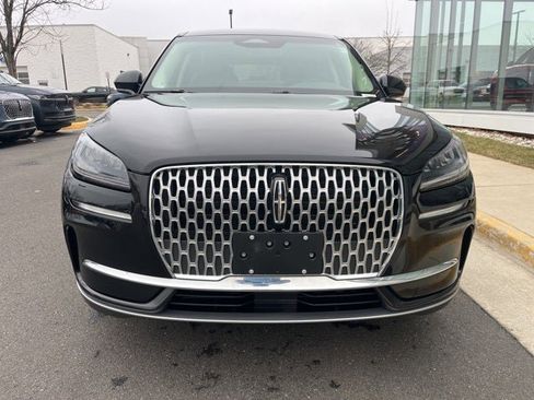 Used 2023 Lincoln Corsair FWD image 2
