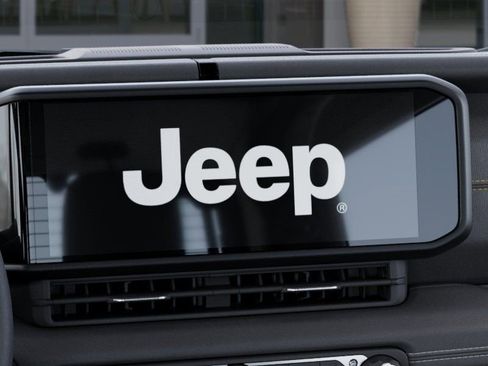 New 2026 Jeep Wrangler Unlimited Sahara AWD/4WD image 18