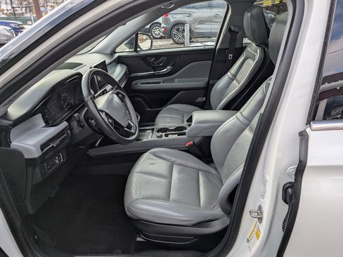 Used 2020 Lincoln Corsair Standard AWD w/ Premium Package image 13