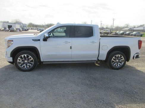New 2026 GMC Sierra 1500 Denali w/ Denali Reserve Package AWD/4WD image 10