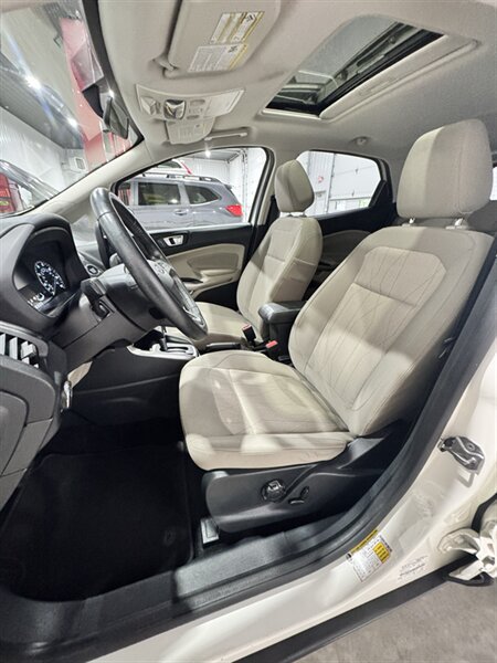 Used 2019 Ford EcoSport SE AWD/4WD image 6