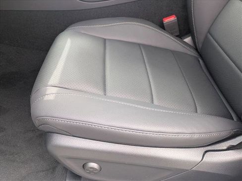 New 2026 Mercedes-Benz GLE 450 4MATIC Coupe image 4