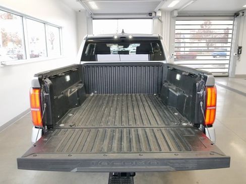 Used 2024 Toyota Tacoma TRD Off-Road image 13
