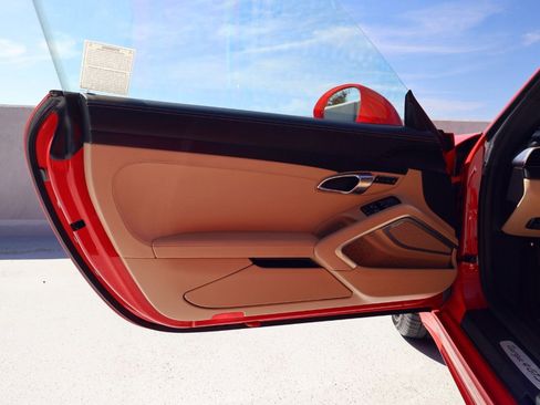 Certified 2018 Porsche 911 Targa 4 GTS image 13