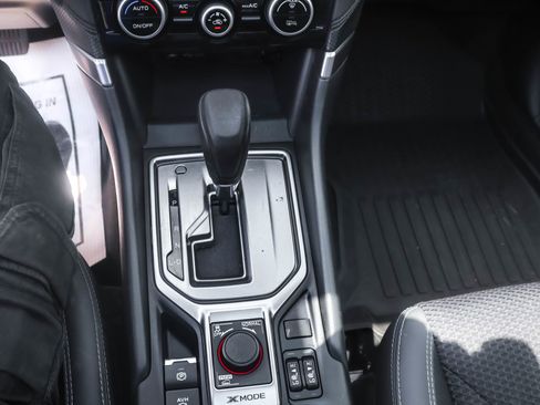 Used 2022 Subaru Forester Premium image 32