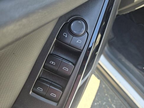 Used 2025 Chevrolet Equinox LT image 20