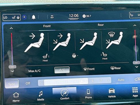 Used 2021 Chrysler Pacifica Touring-L image 20