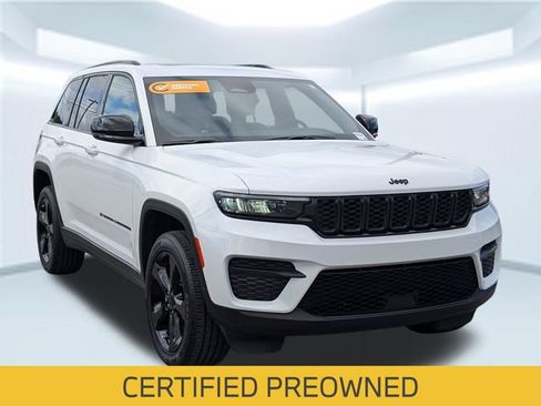 Certified 2023 Jeep Grand Cherokee Altitude AWD/4WD image 8