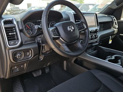 New 2026 RAM 1500 Express AWD/4WD image 23