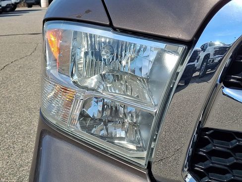 Used 2018 RAM 1500 Classic SLT image 12