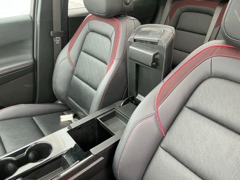 Used 2025 Chevrolet Equinox RS w/ Safety and Technology Package image 35