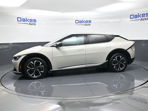 Certified 2022 Kia EV6 Wind w/ Wind Technology Package image 5