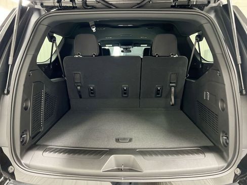 New 2026 Chevrolet Suburban LS AWD/4WD image 25