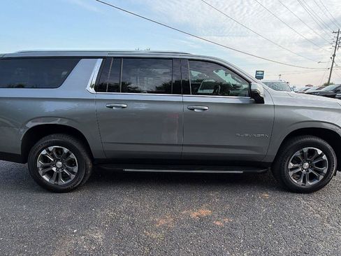 New 2026 Chevrolet Suburban LT w/ Comfort Package AWD/4WD image 7