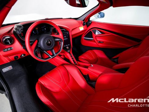 Used 2024 McLaren 750S image 13