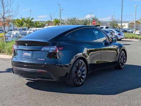 Used 2022 Tesla Model Y Performance image 5