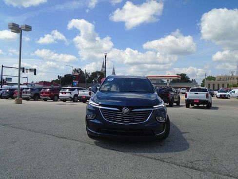 Certified 2022 Buick Enclave Essence w/ Experience Buick Package image 2