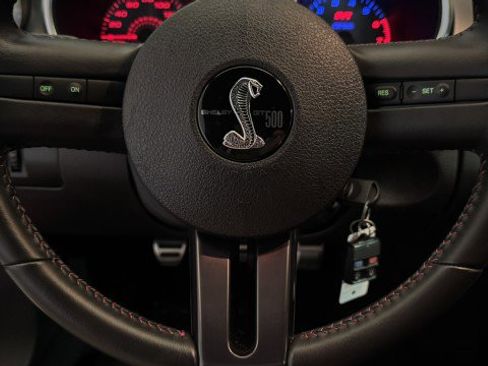 Used 2007 Ford Mustang Shelby GT500 RWD image 12