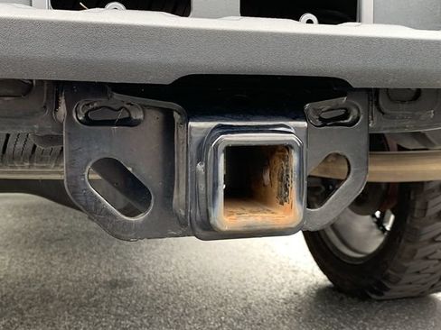 Used 2022 Toyota Tacoma SR5 w/ Technology Package RWD image 40