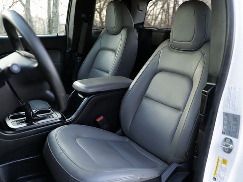 Used 2018 Chevrolet Colorado W/T image 20