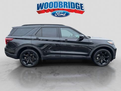 Used 2023 Ford Explorer ST-Line w/ Class IV Trailer Tow Package image 3