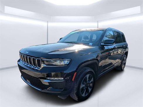 Used 2024 Jeep Grand Cherokee Limited 4xe image 8