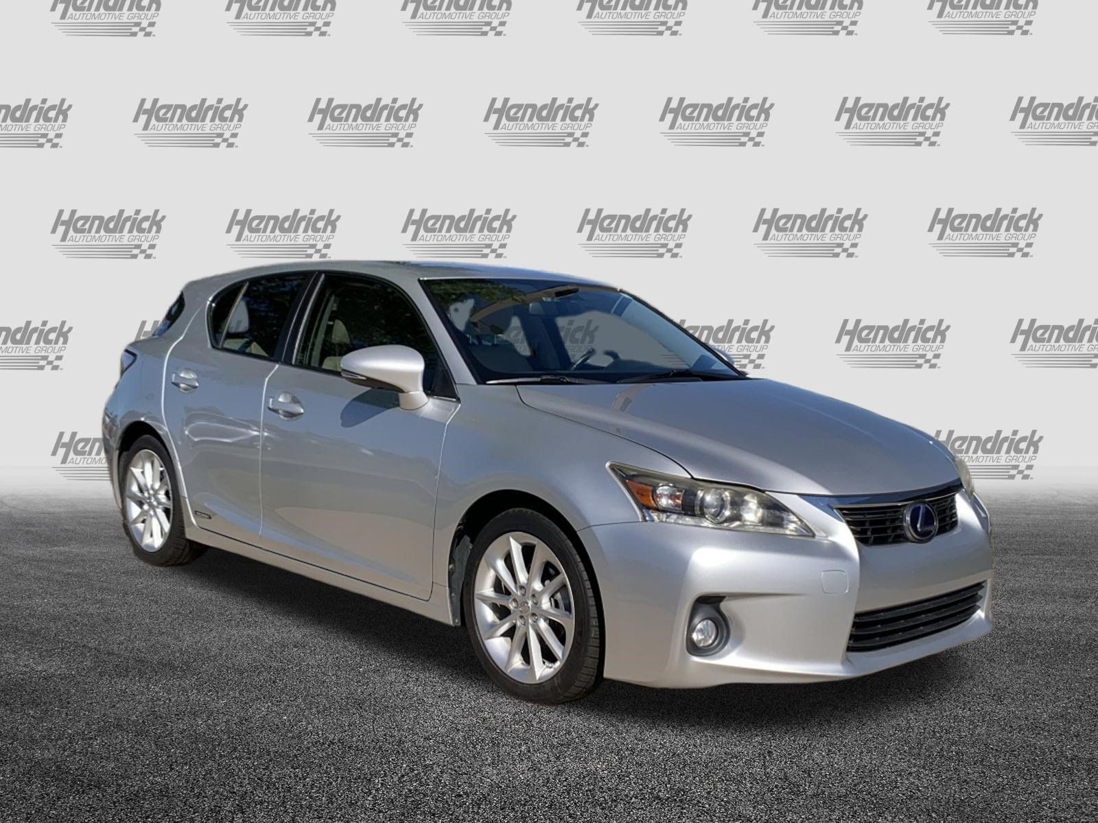 Used 2013 Lexus CT 200h FWD image 2