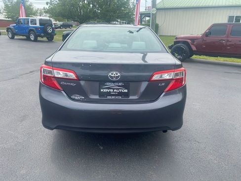 Used 2014 Toyota Camry LE FWD image 6