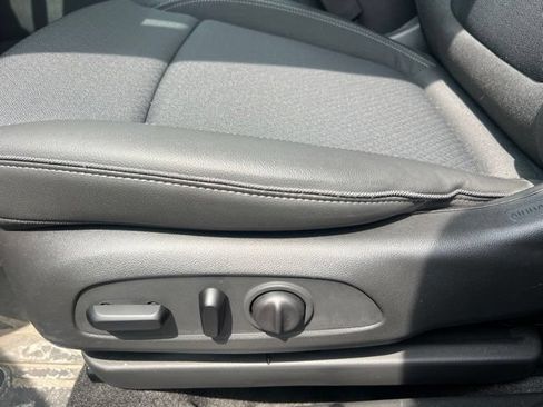 Used 2024 Buick Encore GX Preferred w/ Comfort Package FWD image 22