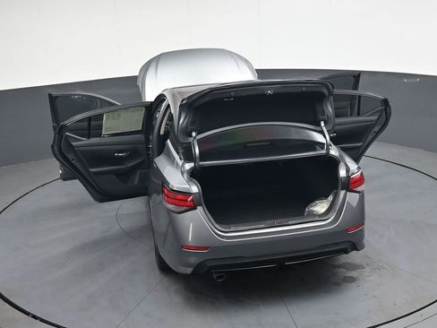 Used 2023 Nissan Sentra SR w/ Midnight Edition Package FWD image 50