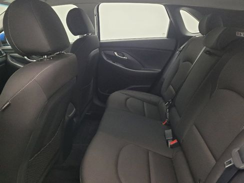Used 2018 Hyundai Elantra GT w/ Style Package 02 FWD image 18