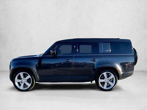 Used 2023 Land Rover Defender 130 First Edition image 6