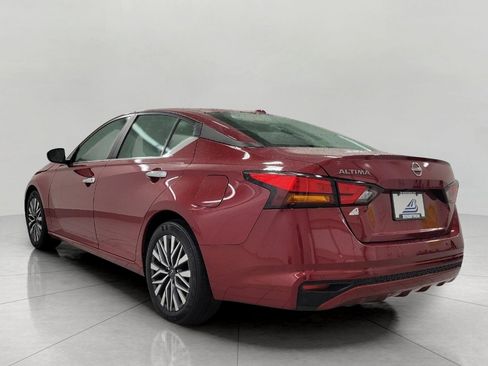 Used 2025 Nissan Altima 2.5 SV FWD image 49