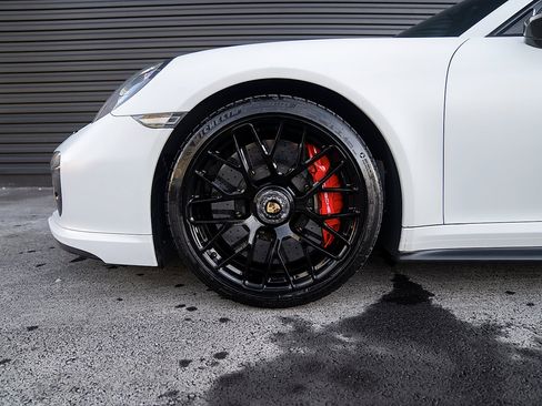 Certified 2015 Porsche 911 Turbo image 22