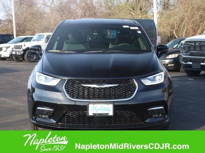 New 2026 Chrysler Pacifica Limited