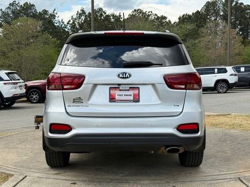 Used 2019 Kia Sorento S image 6