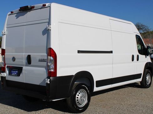 New 2026 RAM ProMaster 2500 w/ Upfitter's Prep Package image 4